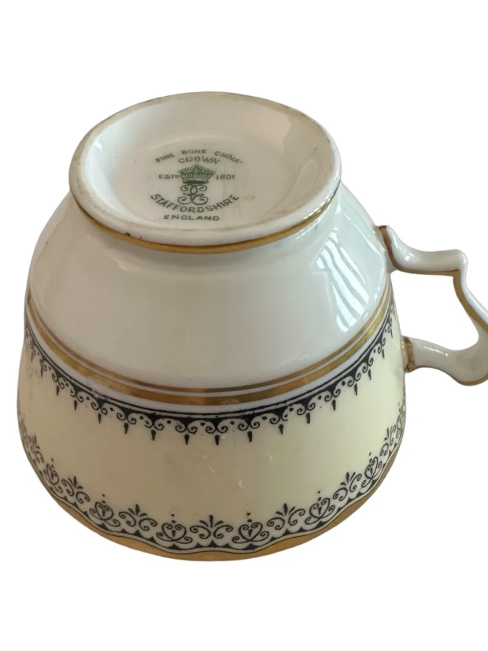 CROWN STAFFORDSHIRE Fine Bone China Teacup Black Gold Gilt Pattern